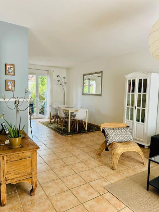 Le Bon Compromis Villa Poitiers Bagian luar foto