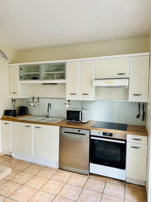 Le Bon Compromis Villa Poitiers Bagian luar foto